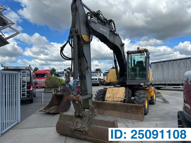 Volvo EW140 - Багер на тркала: слика 1 Volvo EW140 - Багер на тркала: слика 1