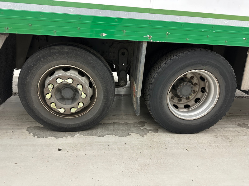 Камион сандучар Volvo FE 300 - 6x2: слика 11