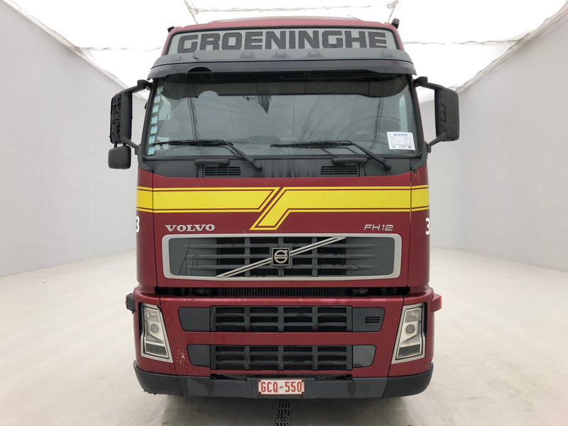 Volvo FH12.420 Globetrotter - Камион со кабинска шасија: слика 2 Volvo FH12.420 Globetrotter - Камион со кабинска шасија: слика 2