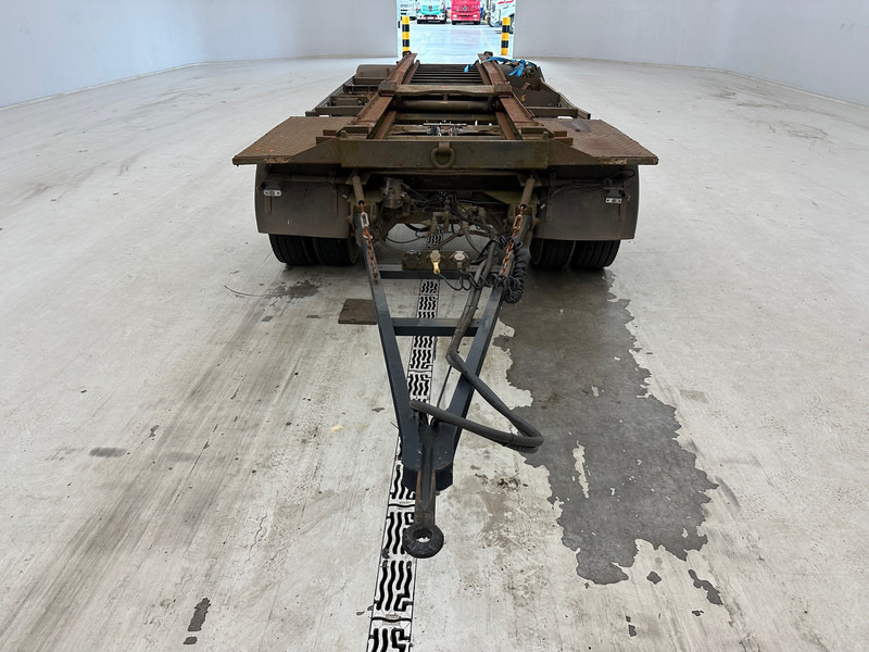 WAF BDF trailer - Транспортер на контејнер/ Приколка со променливо тело: слика 2 WAF BDF trailer - Транспортер на контејнер/ Приколка со променливо тело: слика 2