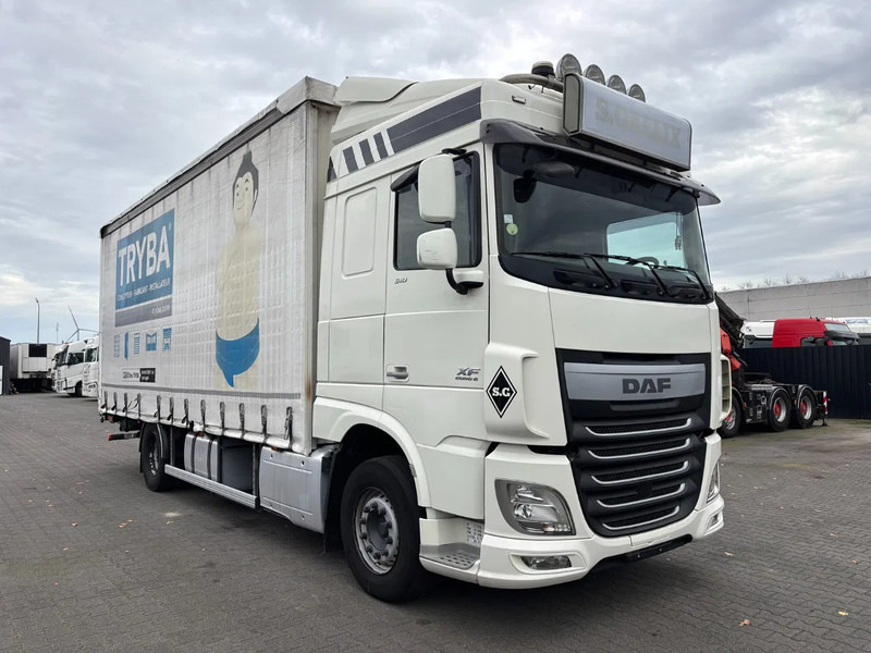 DAF XF 510 Spacecab Euro 6 Retarder - Камион со церада: слика 2 DAF XF 510 Spacecab Euro 6 Retarder - Камион со церада: слика 2