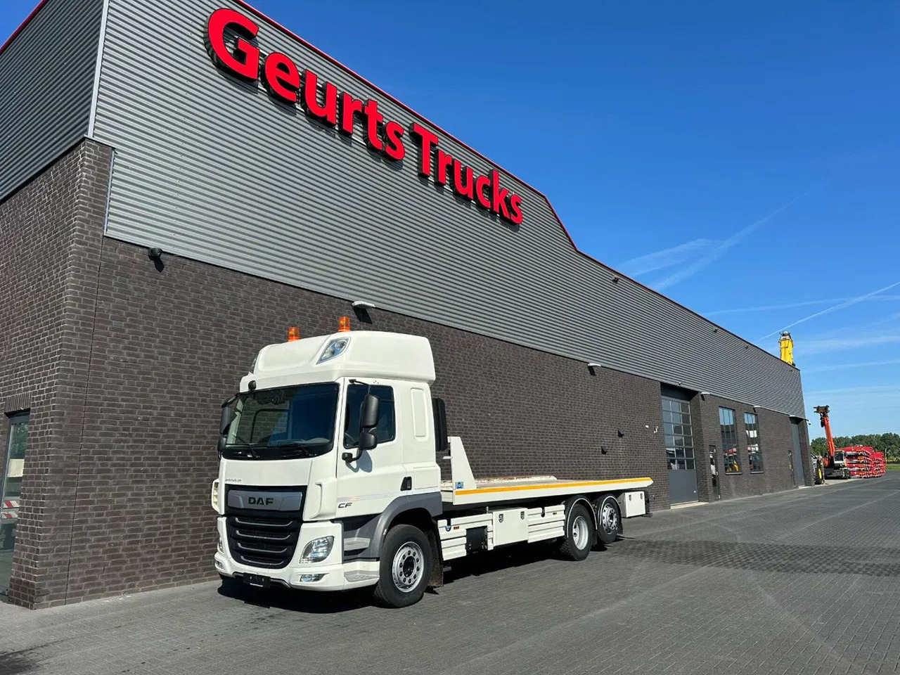 DAF CF 410 6X2 M4SN3 OPRIJWAGEN / MACHINE TRANSPORTE - Автотранспортен камион: слика 2 DAF CF 410 6X2 M4SN3 OPRIJWAGEN / MACHINE TRANSPORTE - Автотранспортен камион: слика 2