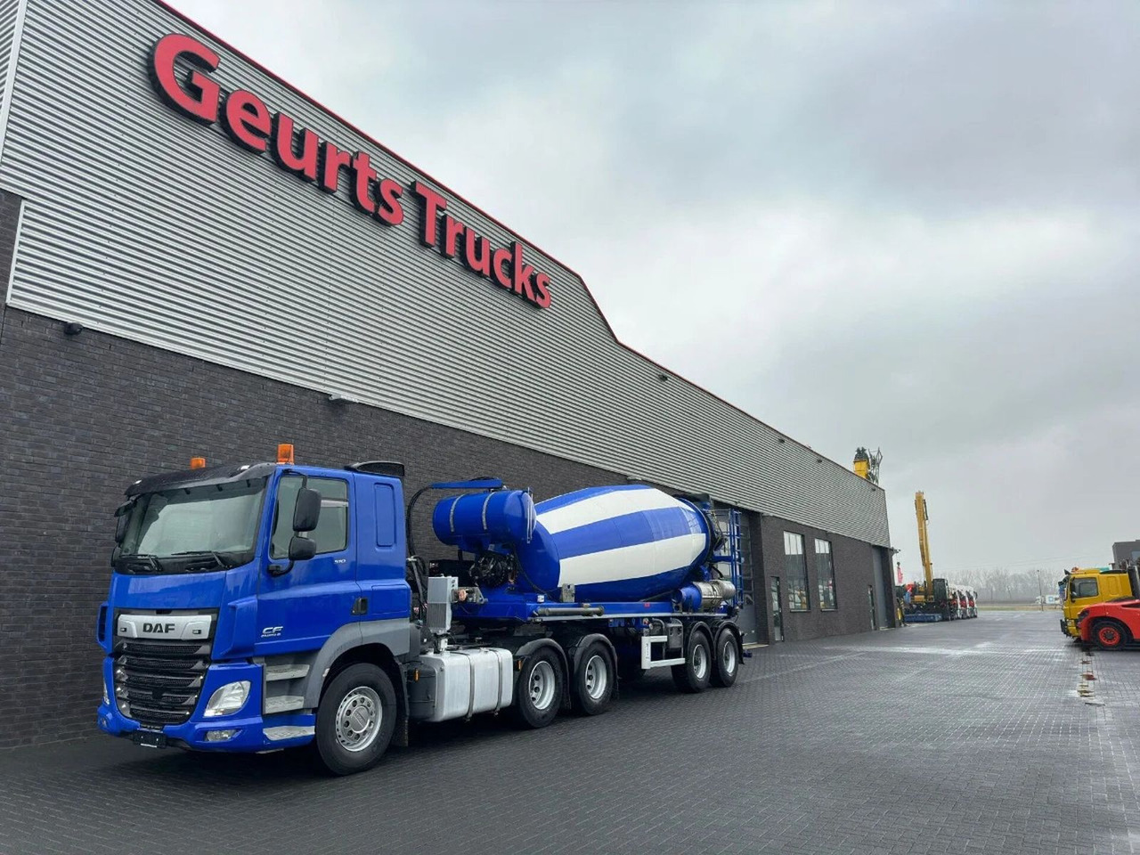 DAF CF 510 6X4 + DE BUF ST2 2-ASSIGE 10M3 CONCRETE M - Камион миксер за бетон: слика 2 DAF CF 510 6X4 + DE BUF ST2 2-ASSIGE 10M3 CONCRETE M - Камион миксер за бетон: слика 2