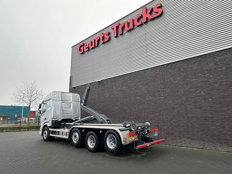 DAF XF 530 8X2 TRIPLE VDL S-30-6700 HAAKARMSYSTEEM/ABROLLKIPPER/HOOKLIFT/NIEUW/NEW - Камион со кука за подигање: слика 3 DAF XF 530 8X2 TRIPLE VDL S-30-6700 HAAKARMSYSTEEM/ABROLLKIPPER/HOOKLIFT/NIEUW/NEW - Камион со кука за подигање: слика 3