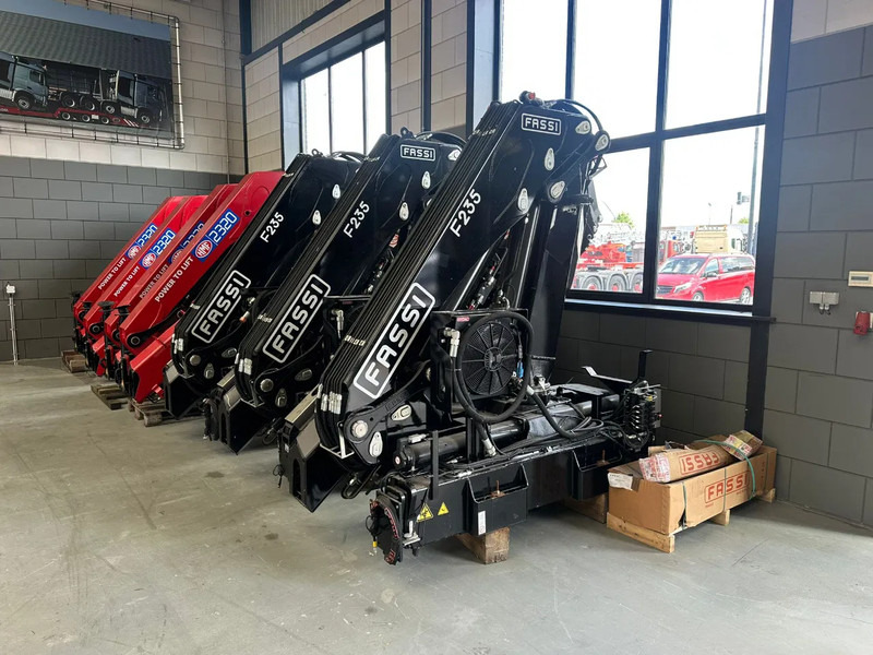 FASSI E-DYNAMIC F235A.2.26 - Брана: слика 1 FASSI E-DYNAMIC F235A.2.26 - Брана: слика 1