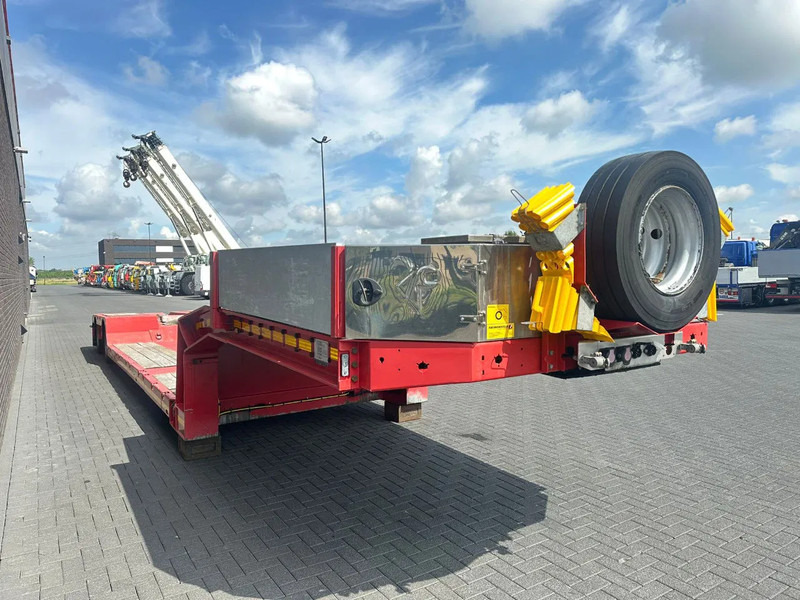 Faymonville MEGAMAX F-S42-1ACA 2 ASSEN DIEPLADER / TIEFLADER / LOW LOADER - Полуприколка за низок утовар: слика 4 Faymonville MEGAMAX F-S42-1ACA 2 ASSEN DIEPLADER / TIEFLADER / LOW LOADER - Полуприколка за низок утовар: слика 4