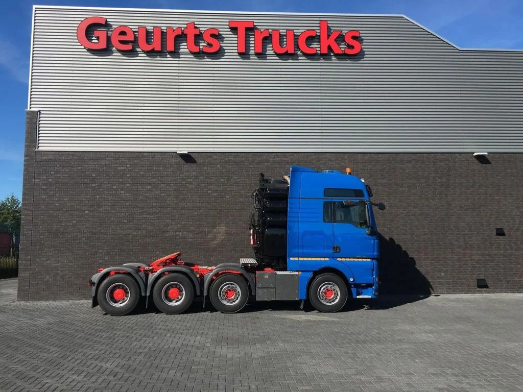 MAN TGX 41.680 V8 8X4 HEAVY DUTY TRACTOR 250 TONS - Камион влекач: слика 4 MAN TGX 41.680 V8 8X4 HEAVY DUTY TRACTOR 250 TONS - Камион влекач: слика 4