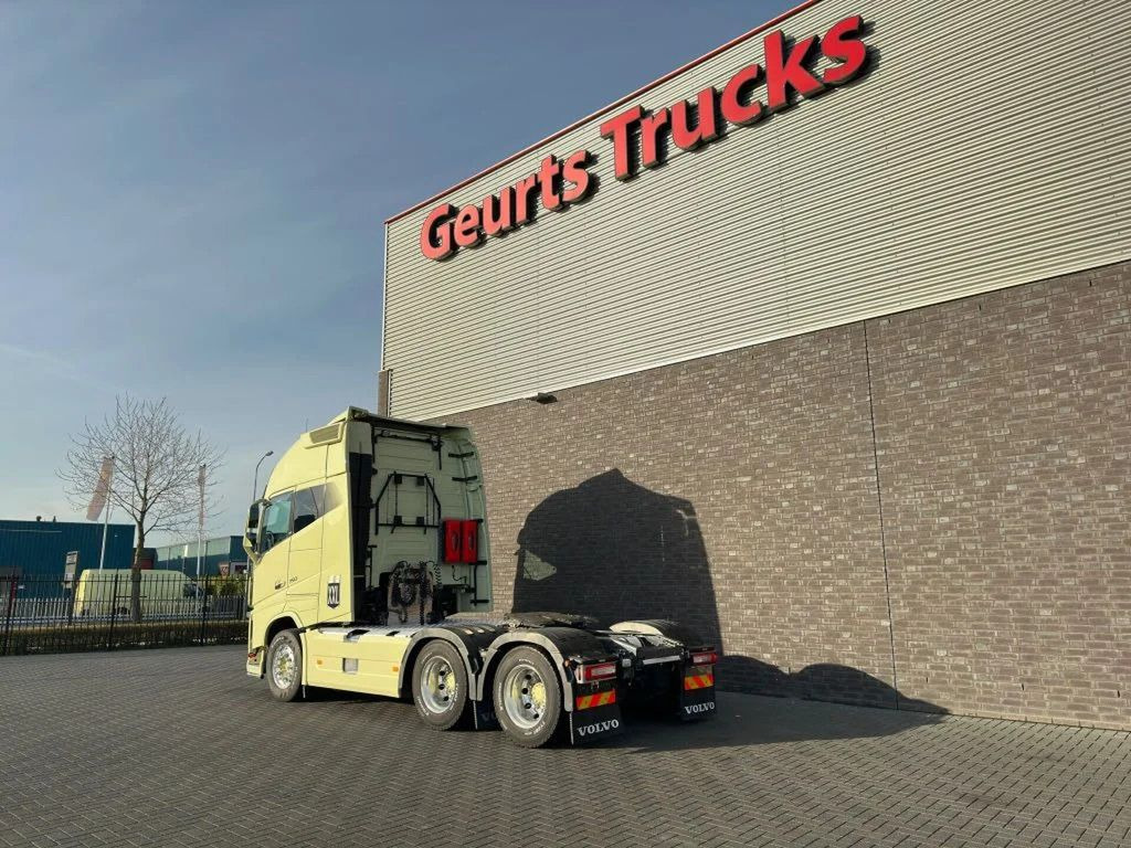 Volvo FH 16.750 6X4 XXL CABINE TREKKER/SZM/TRACTOR - Камион влекач: слика 3 Volvo FH 16.750 6X4 XXL CABINE TREKKER/SZM/TRACTOR - Камион влекач: слика 3