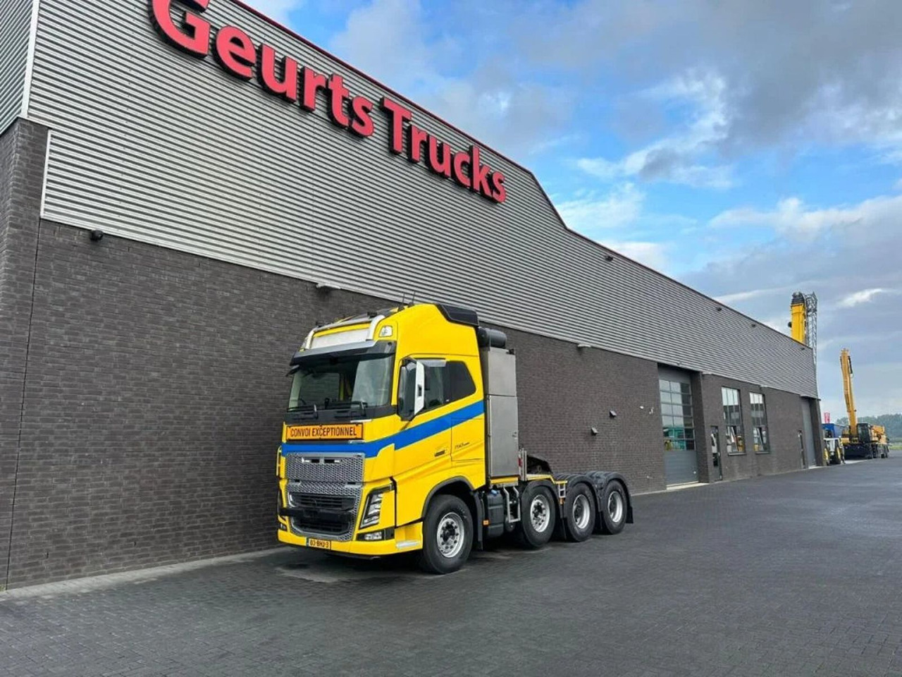 Volvo FH 16.750 8X4 HEAVY DUTY TRACTOR/SZM/TREKKER - Камион влекач: слика 2 Volvo FH 16.750 8X4 HEAVY DUTY TRACTOR/SZM/TREKKER - Камион влекач: слика 2