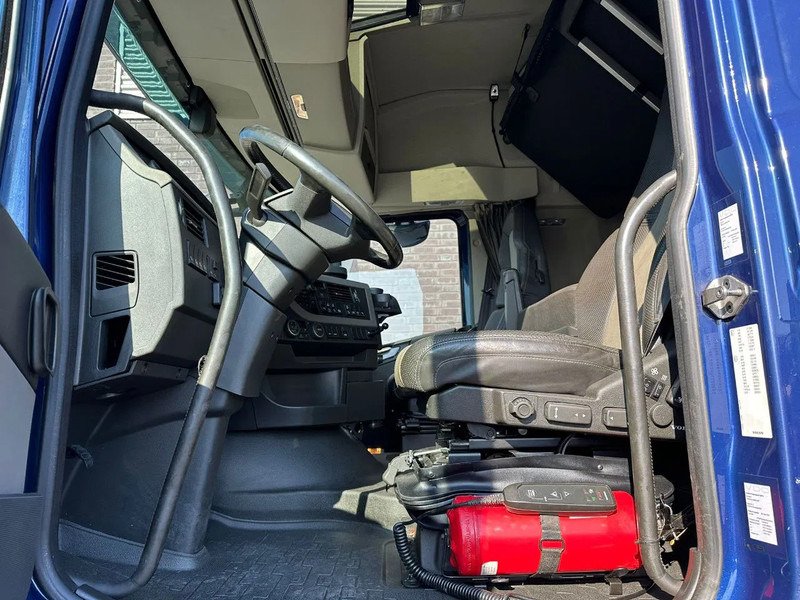 Камион влекач Volvo FH 540 8X4 TREKKER / BAKWAGEN MET PALFINGER PK135.002 TEC7 + JIB PJ190 KRAAN / KRAN / CRANE / GRUA: слика 16