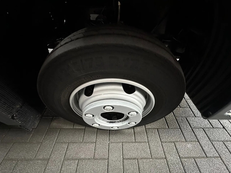 Камион со кран MAN TGL 7.190 4X2 BB BOCKER AK37/4000 + JIB MONTAGEKRAN/DACHDECKERKRAN/ROOFCRANE/KRAAN/KRAN/GRUA: слика 20 Камион со кран MAN TGL 7.190 4X2 BB BOCKER AK37/4000 + JIB MONTAGEKRAN/DACHDECKERKRAN/ROOFCRANE/KRAAN/KRAN/GRUA: слика 20