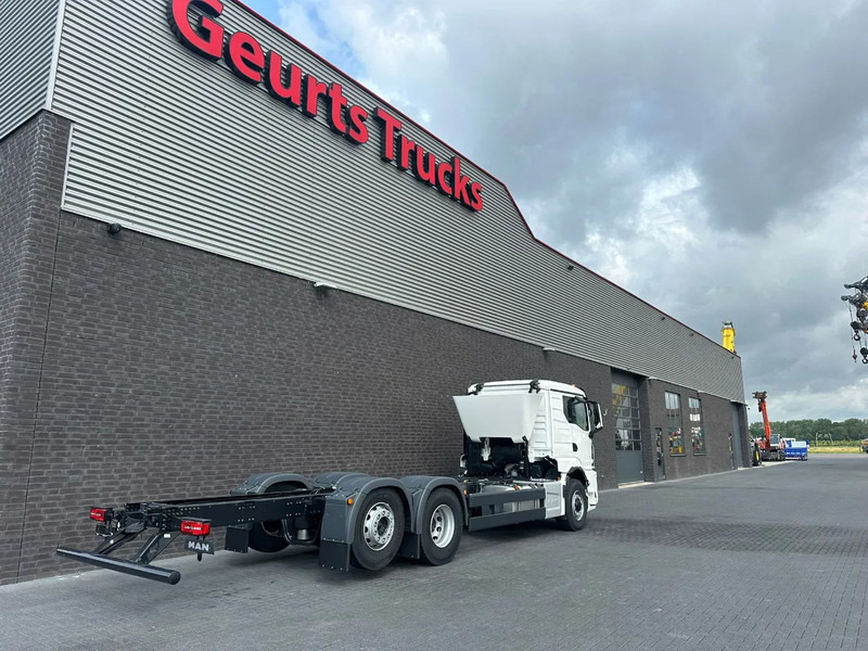 Лизинг на MAN TGS 26.520 6X2H-4 BL CH HYDRO DRIVE CHASSIS CABINE (NIEUW) MAN TGS 26.520 6X2H-4 BL CH HYDRO DRIVE CHASSIS CABINE (NIEUW): слика 6
