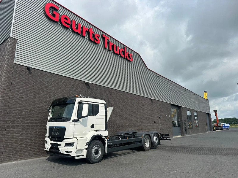 MAN TGS 26.520 6X2H-4 BL CH HYDRO DRIVE CHASSIS CABINE (NIEUW) - Камион со кабинска шасија: слика 2 MAN TGS 26.520 6X2H-4 BL CH HYDRO DRIVE CHASSIS CABINE (NIEUW) - Камион со кабинска шасија: слика 2