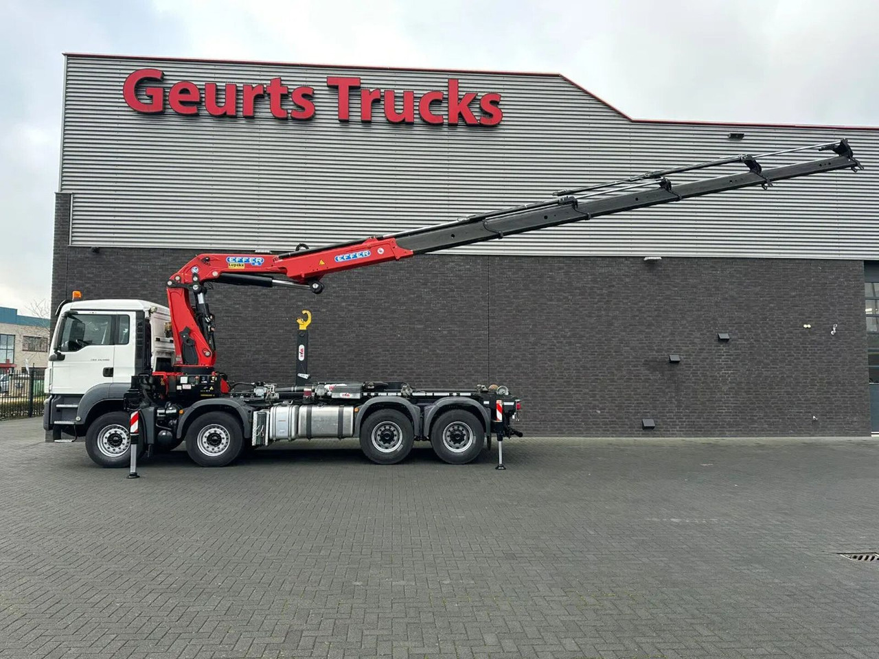MAN TGS 35.460 8X4 BL+ HYVA 18.55.S HAAKARMSYSTEEM E - Камион со кука за подигање, Камион со кран: слика 5 MAN TGS 35.460 8X4 BL+ HYVA 18.55.S HAAKARMSYSTEEM E - Камион со кука за подигање, Камион со кран: слика 5