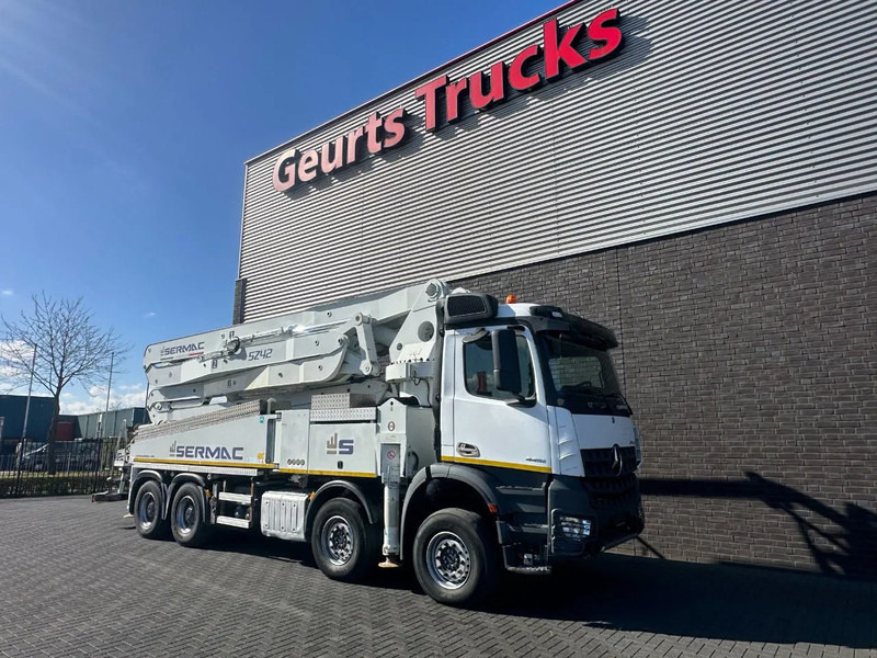 Mercedes-Benz Arocs 4451 8X4 + SERMAC 5Z42 BETONPOMP/BETONPUMPE/CONCRETE PUMP - Камион со бетонска пумпа: слика 5 Mercedes-Benz Arocs 4451 8X4 + SERMAC 5Z42 BETONPOMP/BETONPUMPE/CONCRETE PUMP - Камион со бетонска пумпа: слика 5