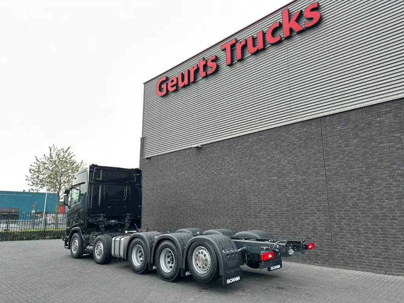 Scania R540 NGS 10X4 TRIDEM CHASSIS NIEUW/NEUE/NEW FULL OPTIONS 2X IN STOCK !!! - Камион со кабинска шасија: слика 3 Scania R540 NGS 10X4 TRIDEM CHASSIS NIEUW/NEUE/NEW FULL OPTIONS 2X IN STOCK !!! - Камион со кабинска шасија: слика 3