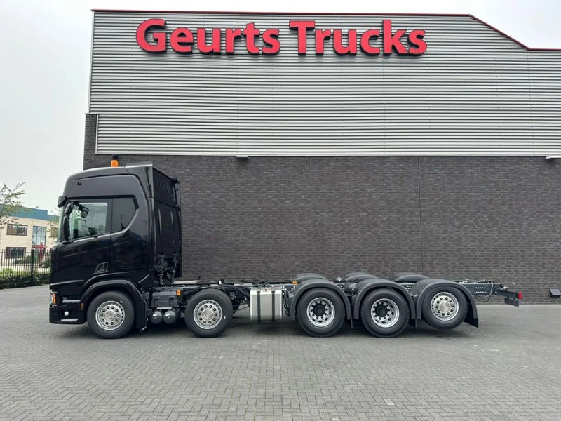 Scania R540 NGS 10X4 TRIDEM CHASSIS NIEUW/NEUE/NEW FULL OPTIONS 2X IN STOCK !!! - Камион со кабинска шасија: слика 1 Scania R540 NGS 10X4 TRIDEM CHASSIS NIEUW/NEUE/NEW FULL OPTIONS 2X IN STOCK !!! - Камион со кабинска шасија: слика 1
