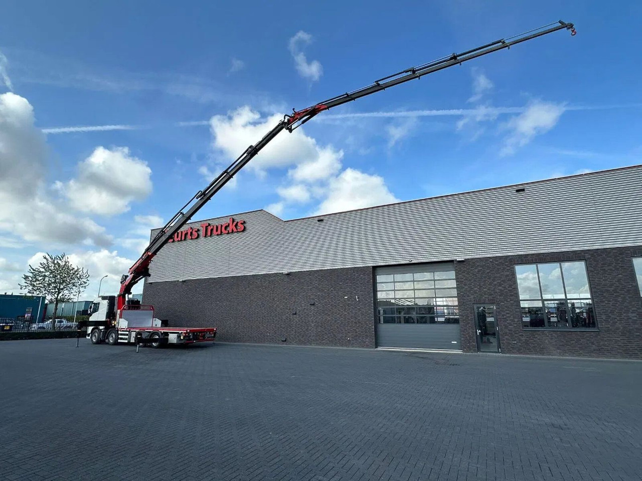 Volvo FH 540 8X2 MET HMF 9520K-K6 + JIB FJ2000-K6 KRAA - Камион со кран: слика 3 Volvo FH 540 8X2 MET HMF 9520K-K6 + JIB FJ2000-K6 KRAA - Камион со кран: слика 3