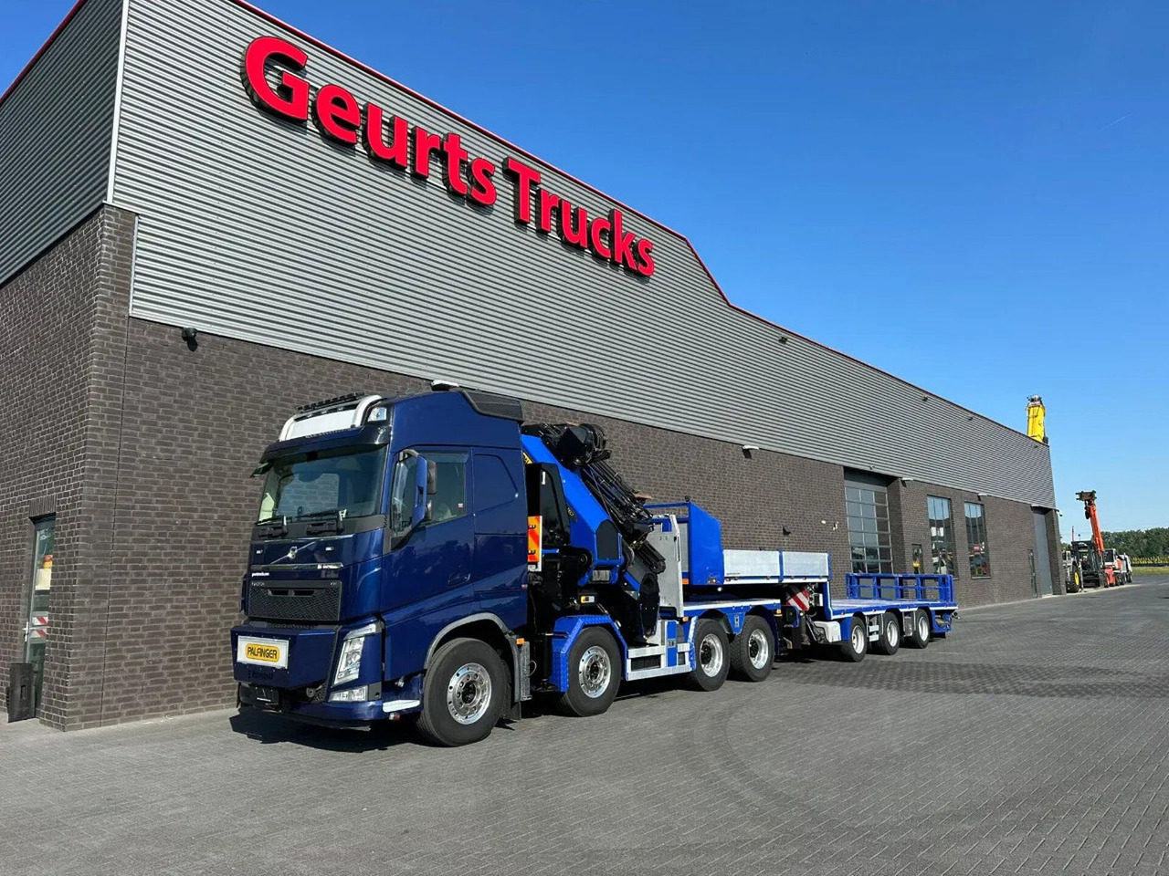 Volvo FH 540 8X4 TREKKER / BAKWAGEN MET PALFINGER PK13 - Камион со кран: слика 2 Volvo FH 540 8X4 TREKKER / BAKWAGEN MET PALFINGER PK13 - Камион со кран: слика 2