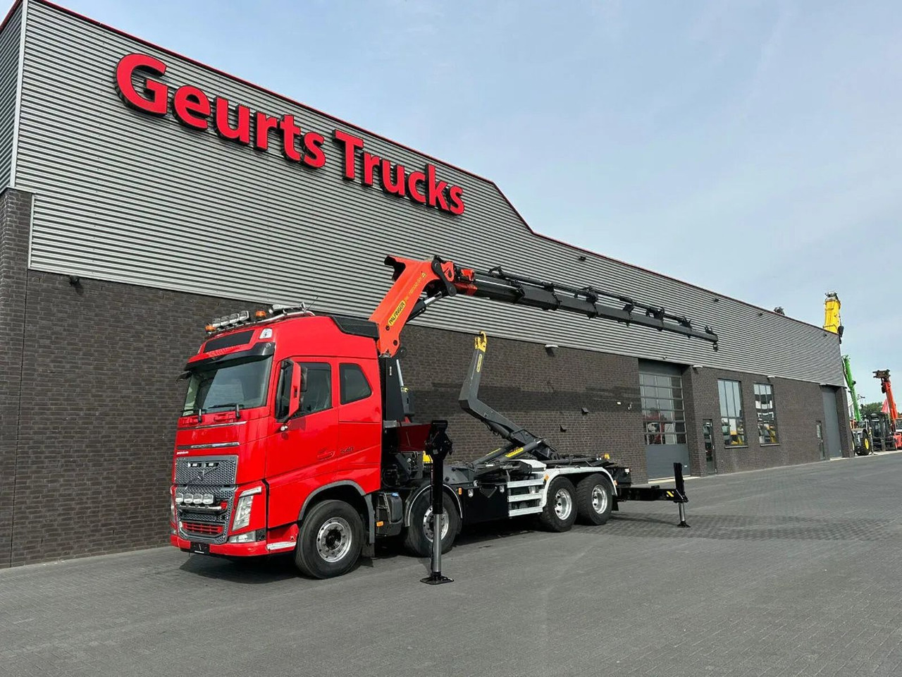Volvo FH 540 8X4F R PK78002-SH KRAAN / KRAN / CRANE + - Камион со кука за подигање, Камион со кран: слика 2 Volvo FH 540 8X4F R PK78002-SH KRAAN / KRAN / CRANE + - Камион со кука за подигање, Камион со кран: слика 2