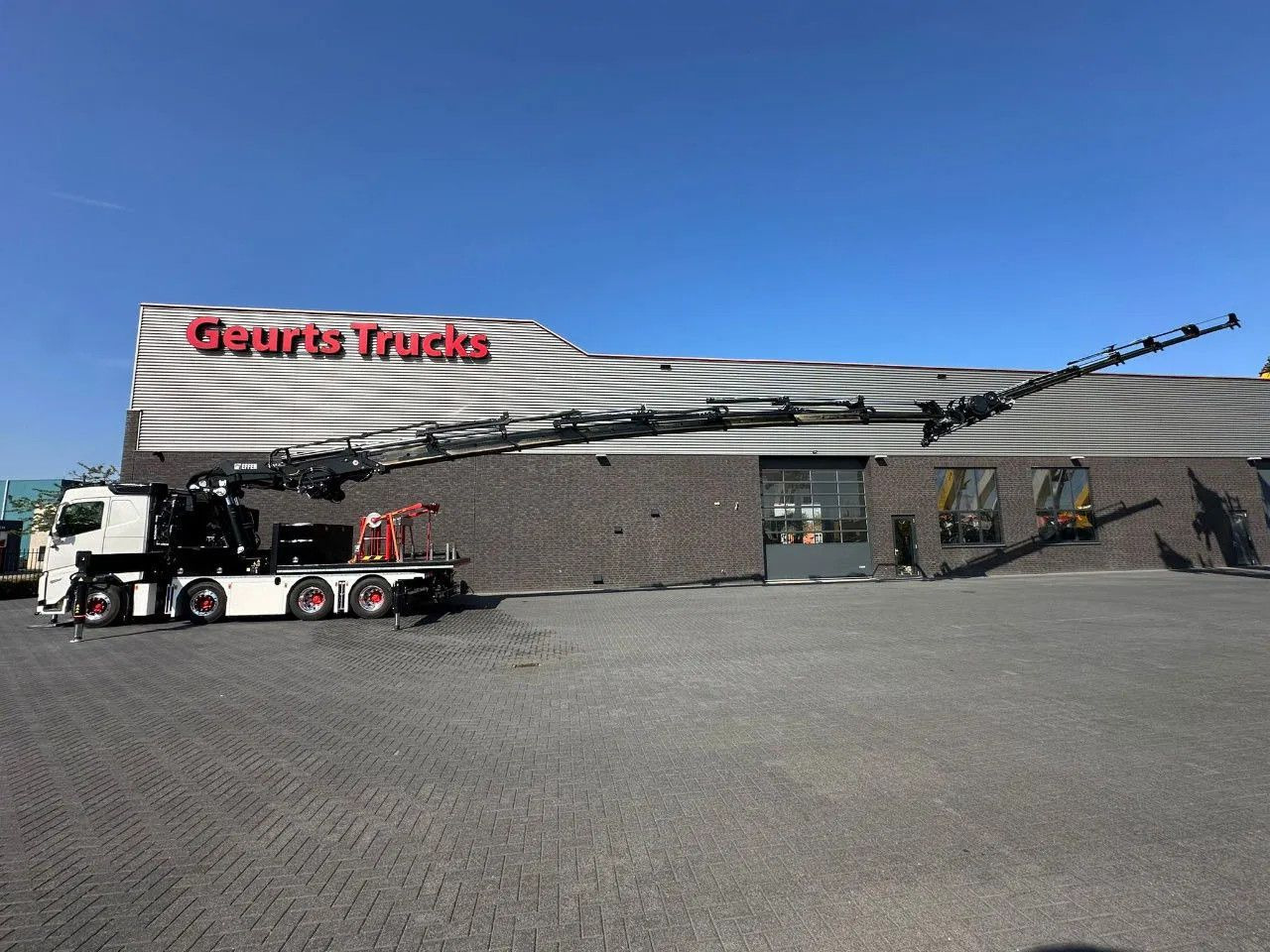 Volvo FH 540 8X4F R TREKKER / BAKWAGEN MET EFFER 1405/ - Камион со кран: слика 5 Volvo FH 540 8X4F R TREKKER / BAKWAGEN MET EFFER 1405/ - Камион со кран: слика 5