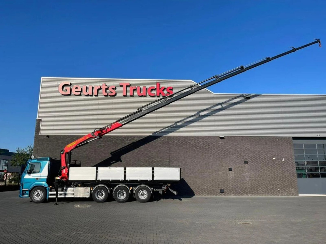 Volvo FM 500 8X4 TRIDEM + PALFINGER PK 27001-EH G KRAA - Камион со кран: слика 3 Volvo FM 500 8X4 TRIDEM + PALFINGER PK 27001-EH G KRAA - Камион со кран: слика 3