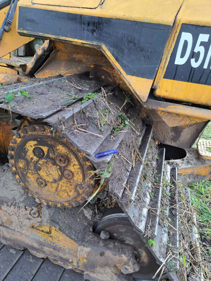 CATERPILLAR D5 M - Булдожер: слика 4 CATERPILLAR D5 M - Булдожер: слика 4