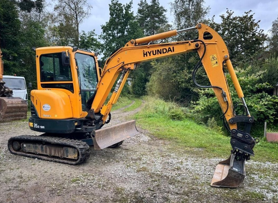 Hyundai R35Z - 9 - Мини багер: слика 2 Hyundai R35Z - 9 - Мини багер: слика 2