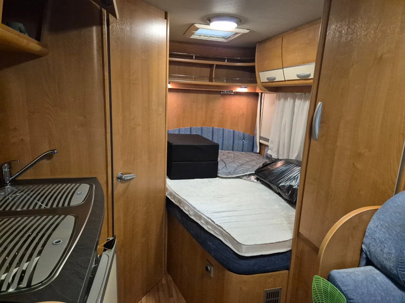 Лизинг на Camper ROLLER TEAM AUTOROLLER 595 P... trekhaak,eerste eigenaar. Camper ROLLER TEAM AUTOROLLER 595 P... trekhaak,eerste eigenaar.: слика 16 Лизинг на Camper ROLLER TEAM AUTOROLLER 595 P... trekhaak,eerste eigenaar. Camper ROLLER TEAM AUTOROLLER 595 P... trekhaak,eerste eigenaar.: слика 16