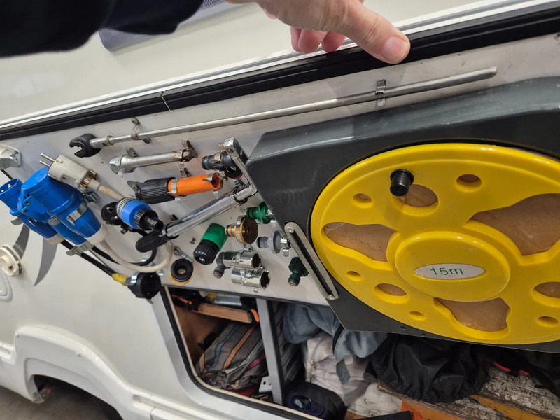 Лизинг на Camper ROLLER TEAM AUTOROLLER 595 P... trekhaak,eerste eigenaar. Camper ROLLER TEAM AUTOROLLER 595 P... trekhaak,eerste eigenaar.: слика 11 Лизинг на Camper ROLLER TEAM AUTOROLLER 595 P... trekhaak,eerste eigenaar. Camper ROLLER TEAM AUTOROLLER 595 P... trekhaak,eerste eigenaar.: слика 11