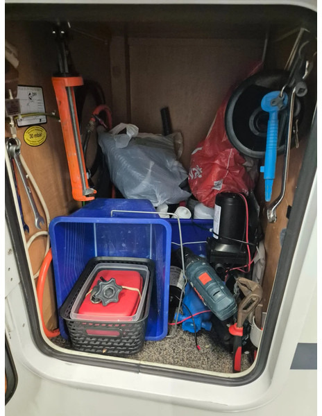 Лизинг на Camper ROLLER TEAM AUTOROLLER 595 P... trekhaak,eerste eigenaar. Camper ROLLER TEAM AUTOROLLER 595 P... trekhaak,eerste eigenaar.: слика 12 Лизинг на Camper ROLLER TEAM AUTOROLLER 595 P... trekhaak,eerste eigenaar. Camper ROLLER TEAM AUTOROLLER 595 P... trekhaak,eerste eigenaar.: слика 12