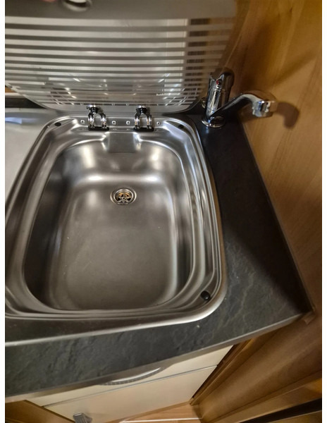 Лизинг на Camper ROLLER TEAM AUTOROLLER 595 P... trekhaak,eerste eigenaar. Camper ROLLER TEAM AUTOROLLER 595 P... trekhaak,eerste eigenaar.: слика 20 Лизинг на Camper ROLLER TEAM AUTOROLLER 595 P... trekhaak,eerste eigenaar. Camper ROLLER TEAM AUTOROLLER 595 P... trekhaak,eerste eigenaar.: слика 20