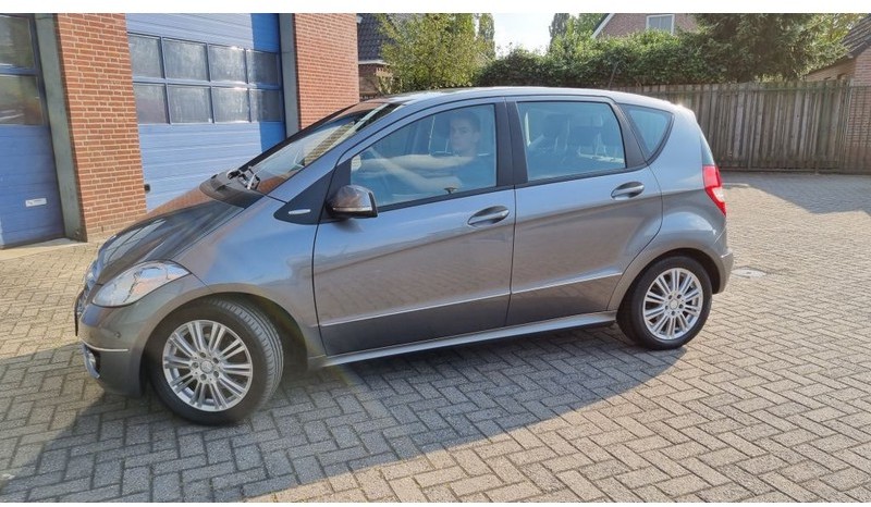 Mercedes-Benz A-Klasse A160 Automaat Elegance.airco.trekhaak. - Автомобил: слика 3 Mercedes-Benz A-Klasse A160 Automaat Elegance.airco.trekhaak. - Автомобил: слика 3