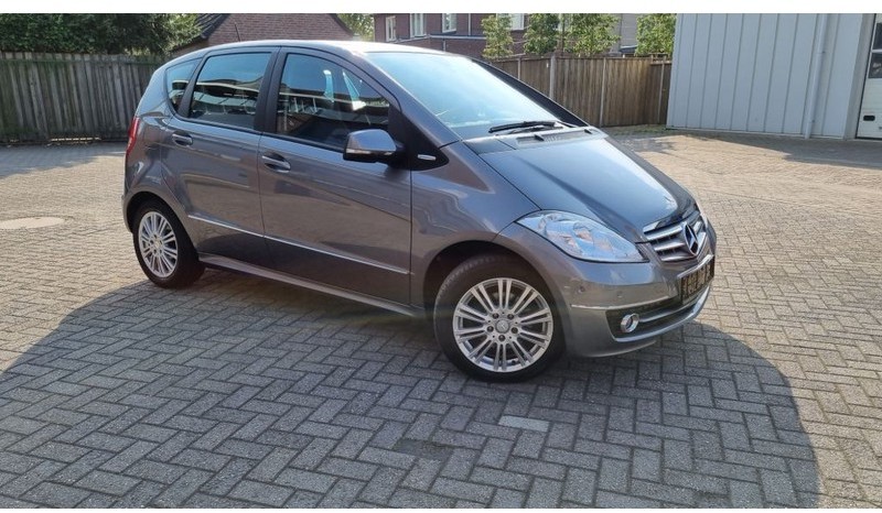 Mercedes-Benz A-Klasse A160 Automaat Elegance.airco.trekhaak. - Автомобил: слика 5 Mercedes-Benz A-Klasse A160 Automaat Elegance.airco.trekhaak. - Автомобил: слика 5