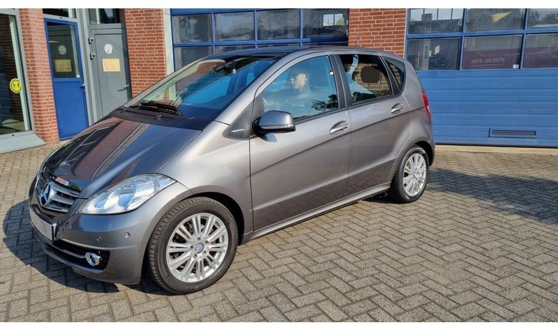 Mercedes-Benz A-Klasse A160 Automaat Elegance.airco.trekhaak. - Автомобил: слика 1 Mercedes-Benz A-Klasse A160 Automaat Elegance.airco.trekhaak. - Автомобил: слика 1