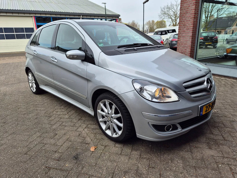 Mercedes-Benz B-Klasse 200 Automaat.trekhaak. - Автомобил: слика 2 Mercedes-Benz B-Klasse 200 Automaat.trekhaak. - Автомобил: слика 2