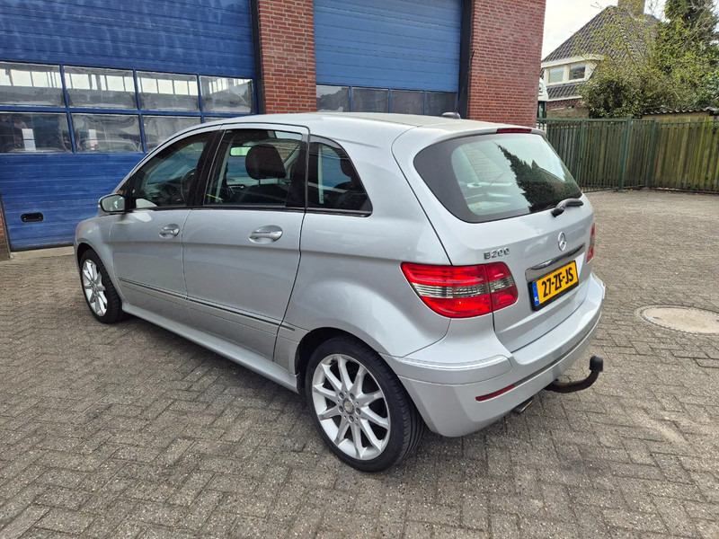 Mercedes-Benz B-Klasse 200 Automaat.trekhaak. - Автомобил: слика 4 Mercedes-Benz B-Klasse 200 Automaat.trekhaak. - Автомобил: слика 4