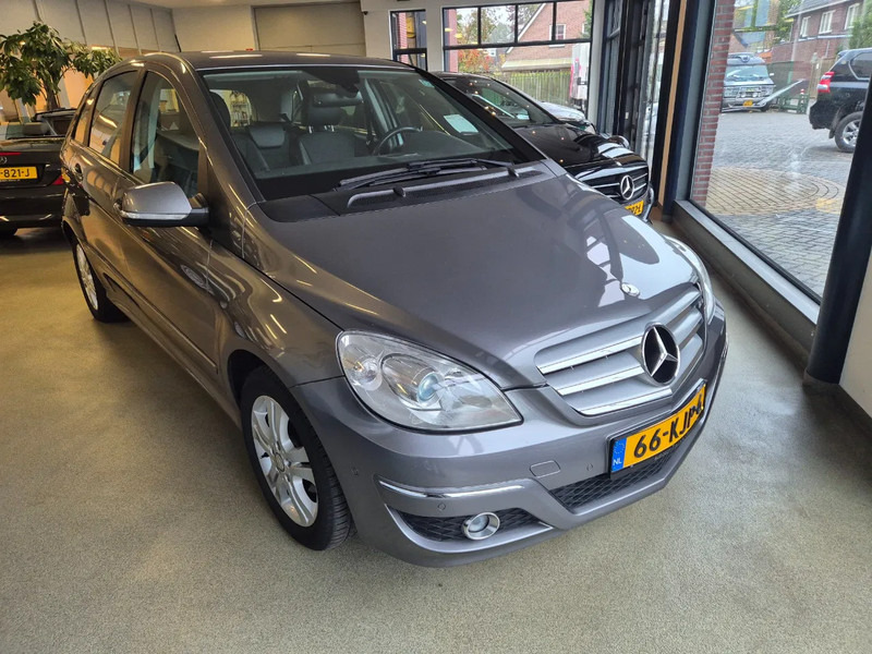 Mercedes-Benz B-Klasse B 180 Automaat Trekhaak - Автомобил: слика 5 Mercedes-Benz B-Klasse B 180 Automaat Trekhaak - Автомобил: слика 5