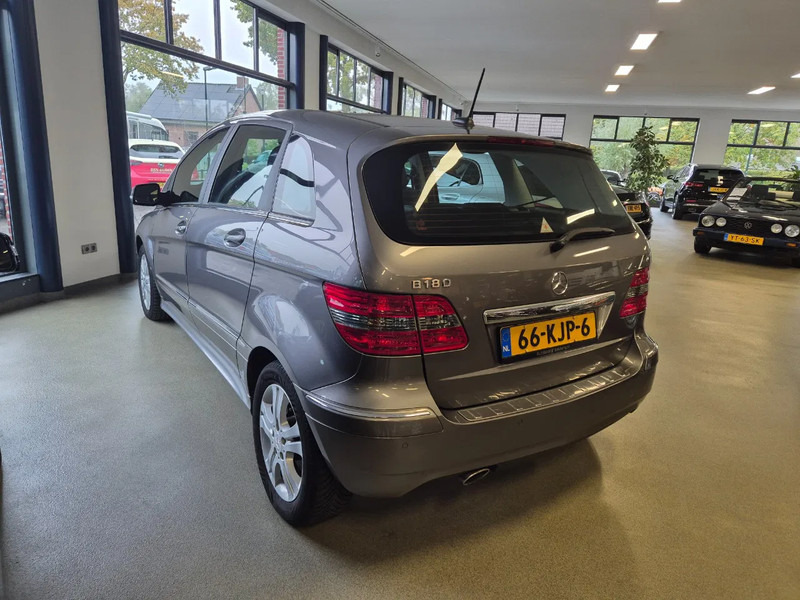 Mercedes-Benz B-Klasse B 180 Automaat Trekhaak - Автомобил: слика 4 Mercedes-Benz B-Klasse B 180 Automaat Trekhaak - Автомобил: слика 4