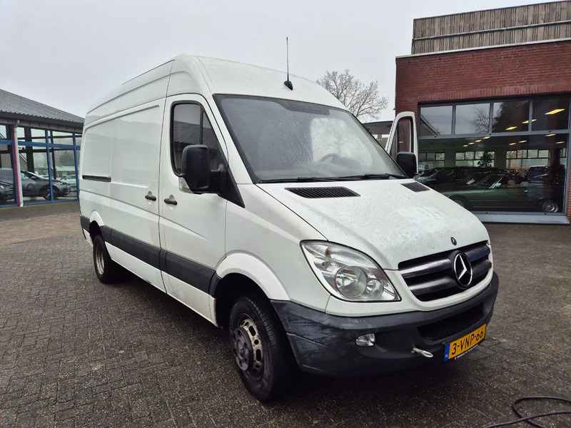 Mercedes-Benz Sprinter 516 autom. motor defect. L2 H2 - Товарно комбе: слика 1 Mercedes-Benz Sprinter 516 autom. motor defect. L2 H2 - Товарно комбе: слика 1