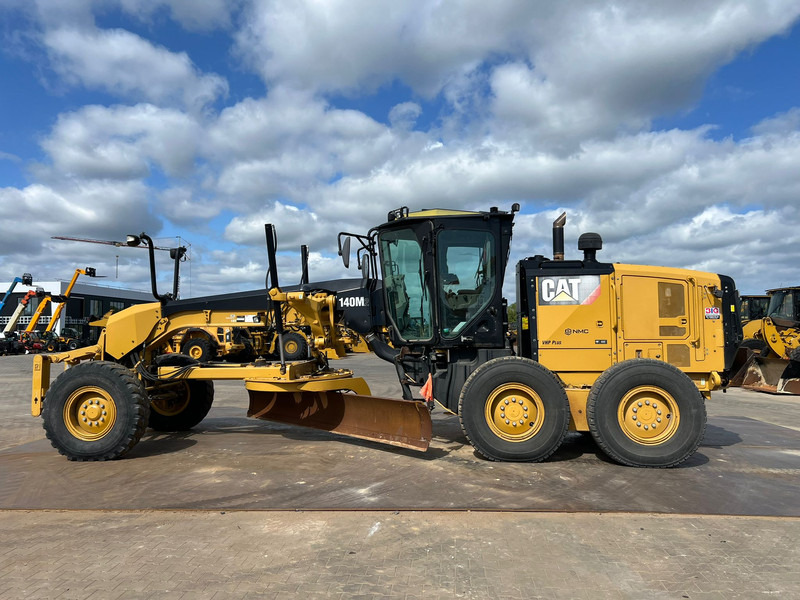 Caterpillar 140M2 - Порамнувач: слика 1 Caterpillar 140M2 - Порамнувач: слика 1
