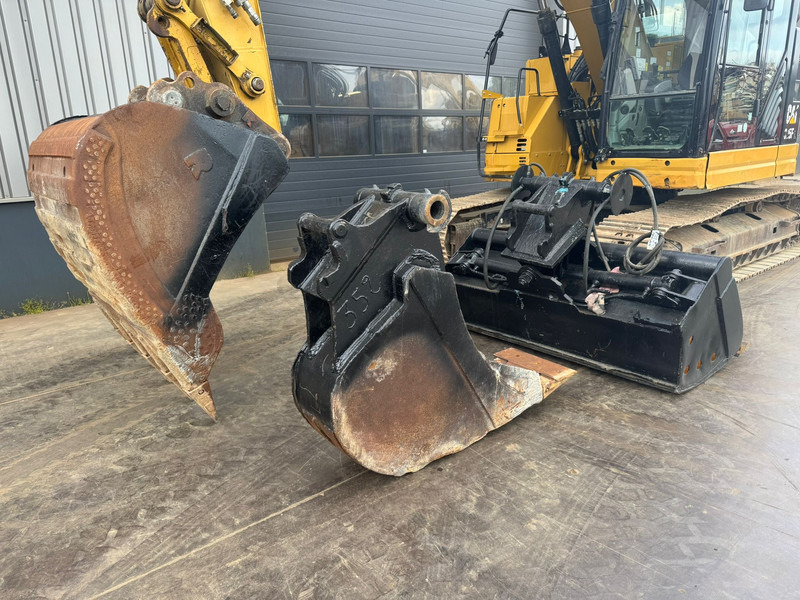Багер гасеничар Caterpillar 325F LCR - 3 buckets: слика 13