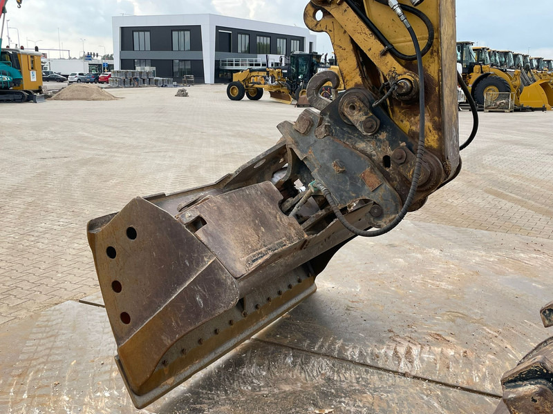 Багер гасеничар Caterpillar 325F LCR: слика 14