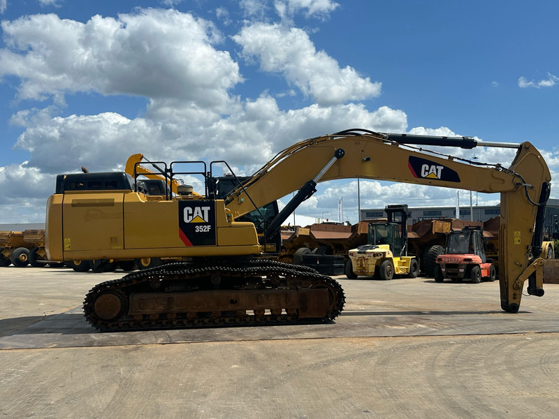 Лизинг на Caterpillar 352F Caterpillar 352F: слика 8