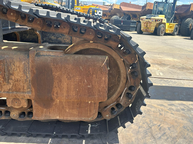 Лизинг на Caterpillar 352F Caterpillar 352F: слика 17