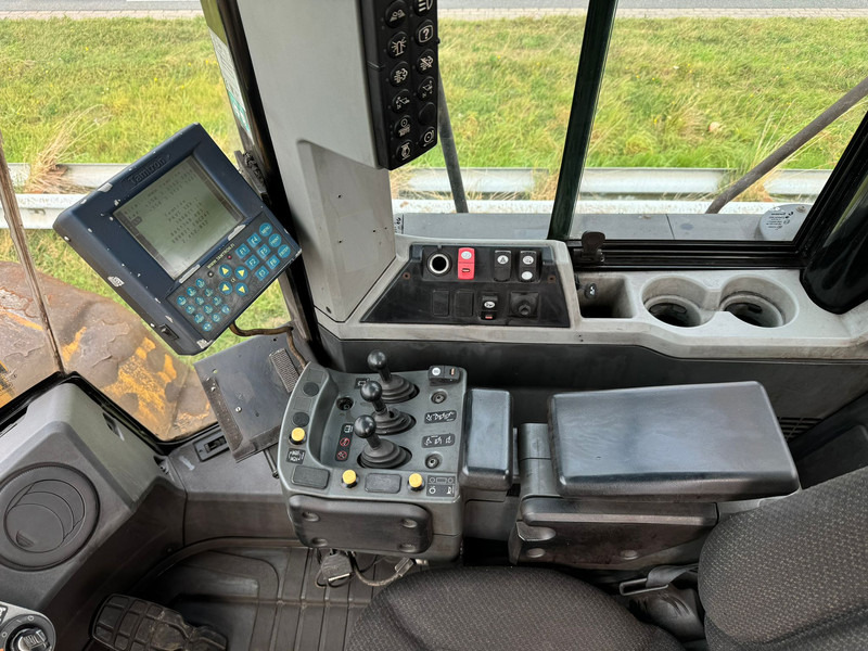 Натоварувач на тркала Caterpillar 966M XE | 3th function: слика 19