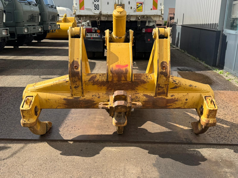 Caterpillar D6R Ripper - Нож за парање: слика 4 Caterpillar D6R Ripper - Нож за парање: слика 4