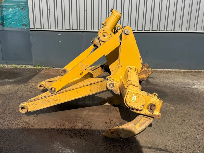 Caterpillar D6R Ripper - Нож за парање: слика 2 Caterpillar D6R Ripper - Нож за парање: слика 2