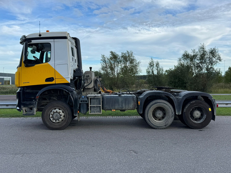 MERCEDESBENZ AROCS 3345 - Камион влекач: слика 2 MERCEDESBENZ AROCS 3345 - Камион влекач: слика 2