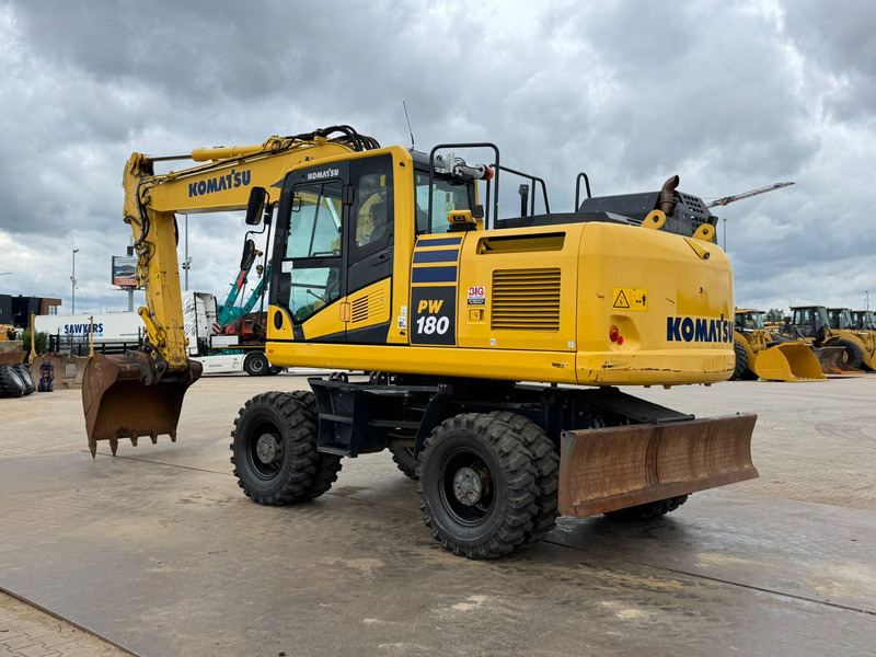 Komatsu PW180-11 - Багер на тркала: слика 3 Komatsu PW180-11 - Багер на тркала: слика 3